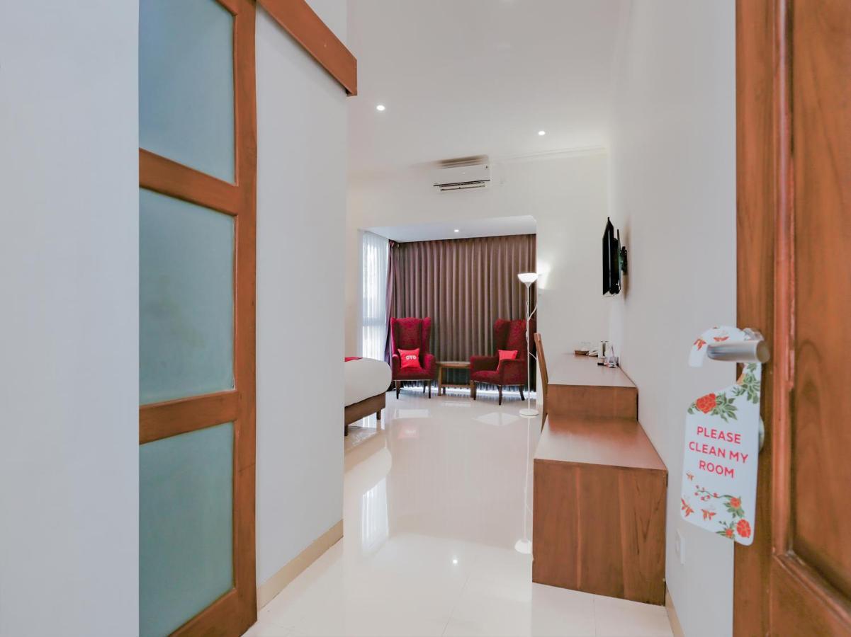 OYO 3980 Lestari Residence Seminyak Extérieur photo